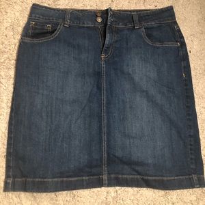 High waisted denim skirt